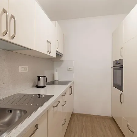 Apartment Jager Tour As *